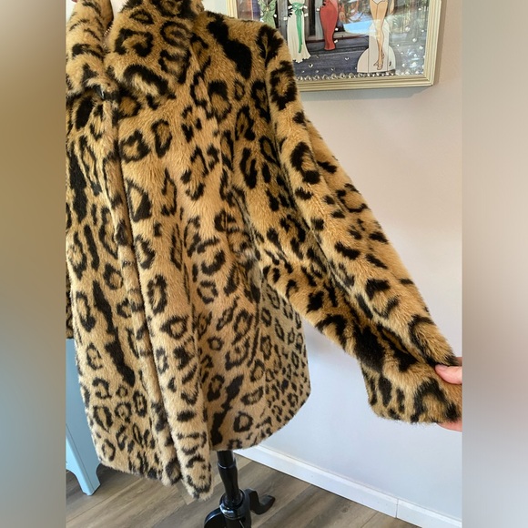 🐆 SAKS FIFTH AVENUE VINTAGE FAUX LEOPARD CHEETAH SWING FUR COAT - Picture 7 of 15
